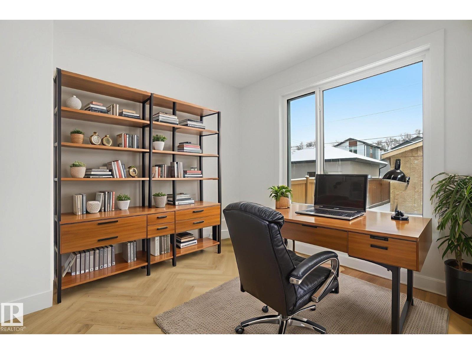 10919 79 AV NW - 8