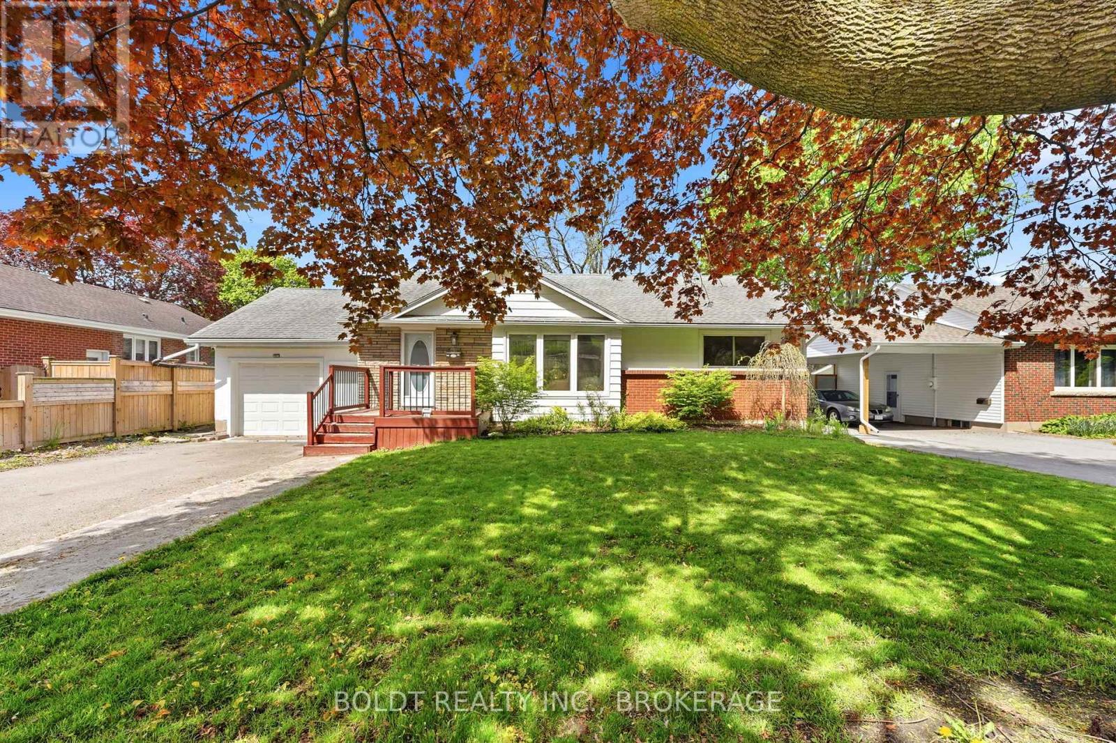 23 WOODELM DRIVE - 27