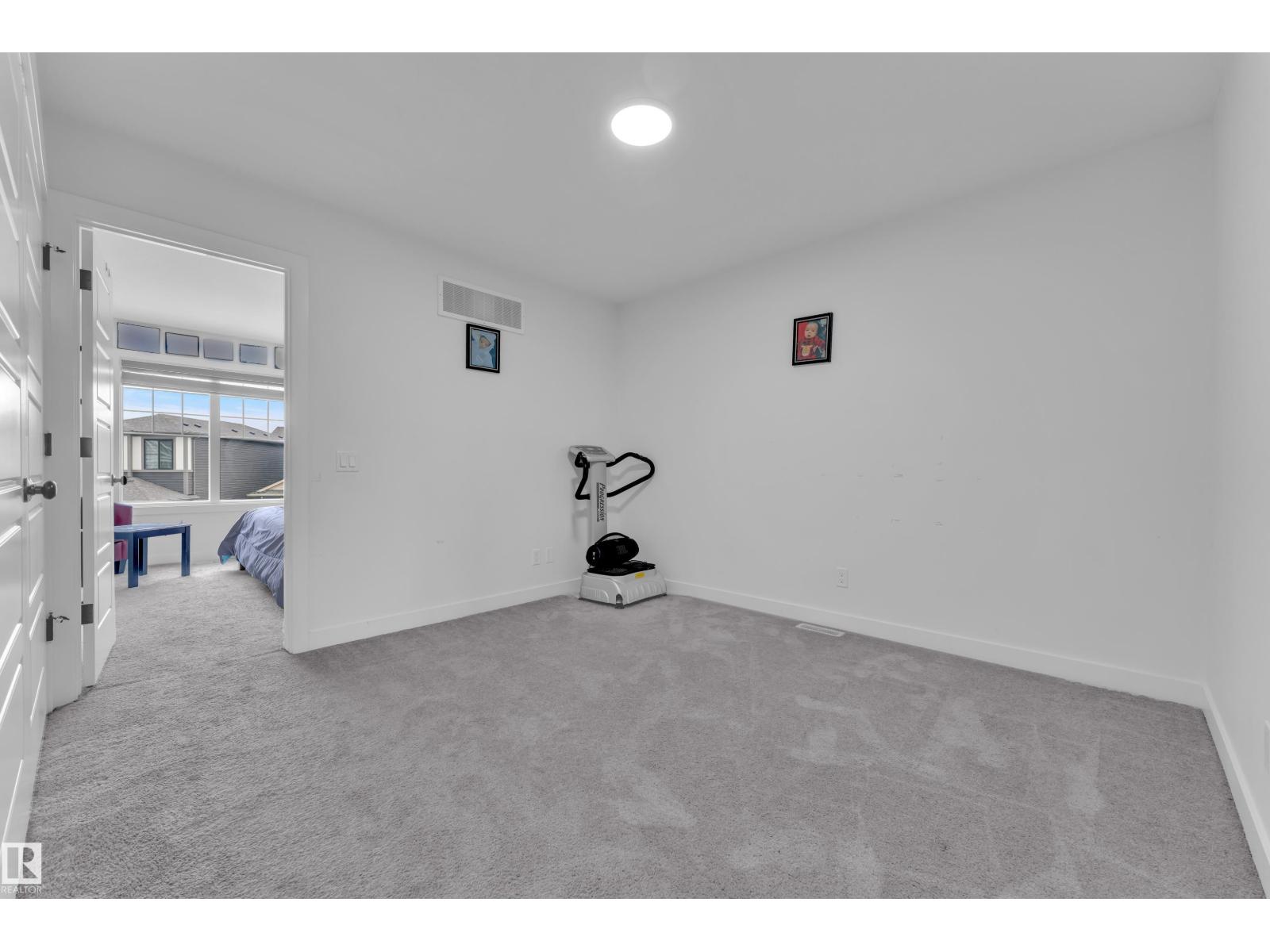 1645 PLUM CIRCLE CI SW - 19