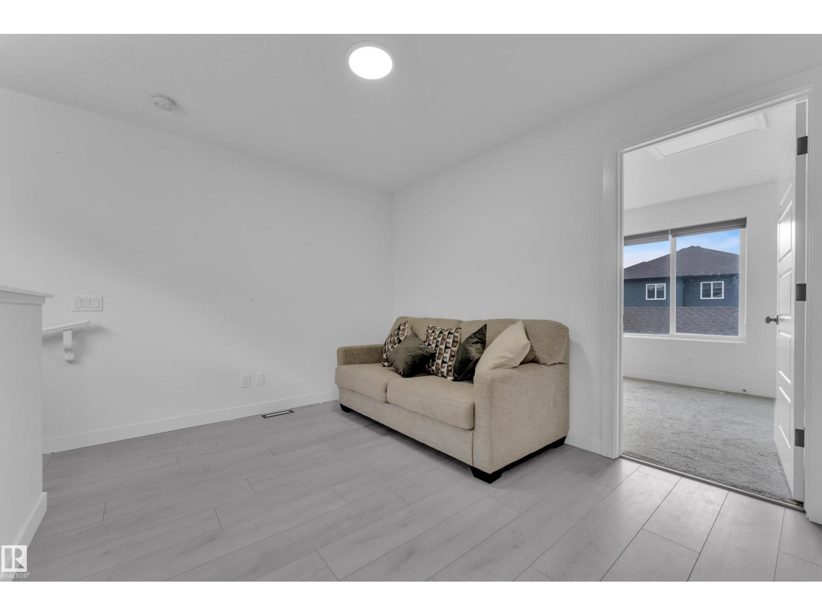 1645 PLUM CIRCLE CI SW - 38