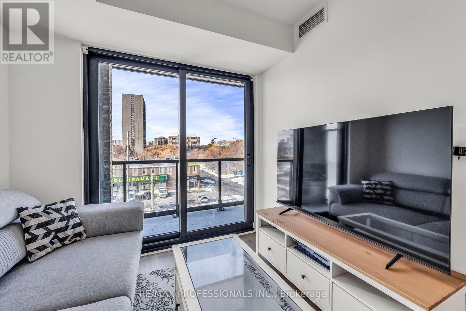 #404 86 DUNDAS STREET E - 10