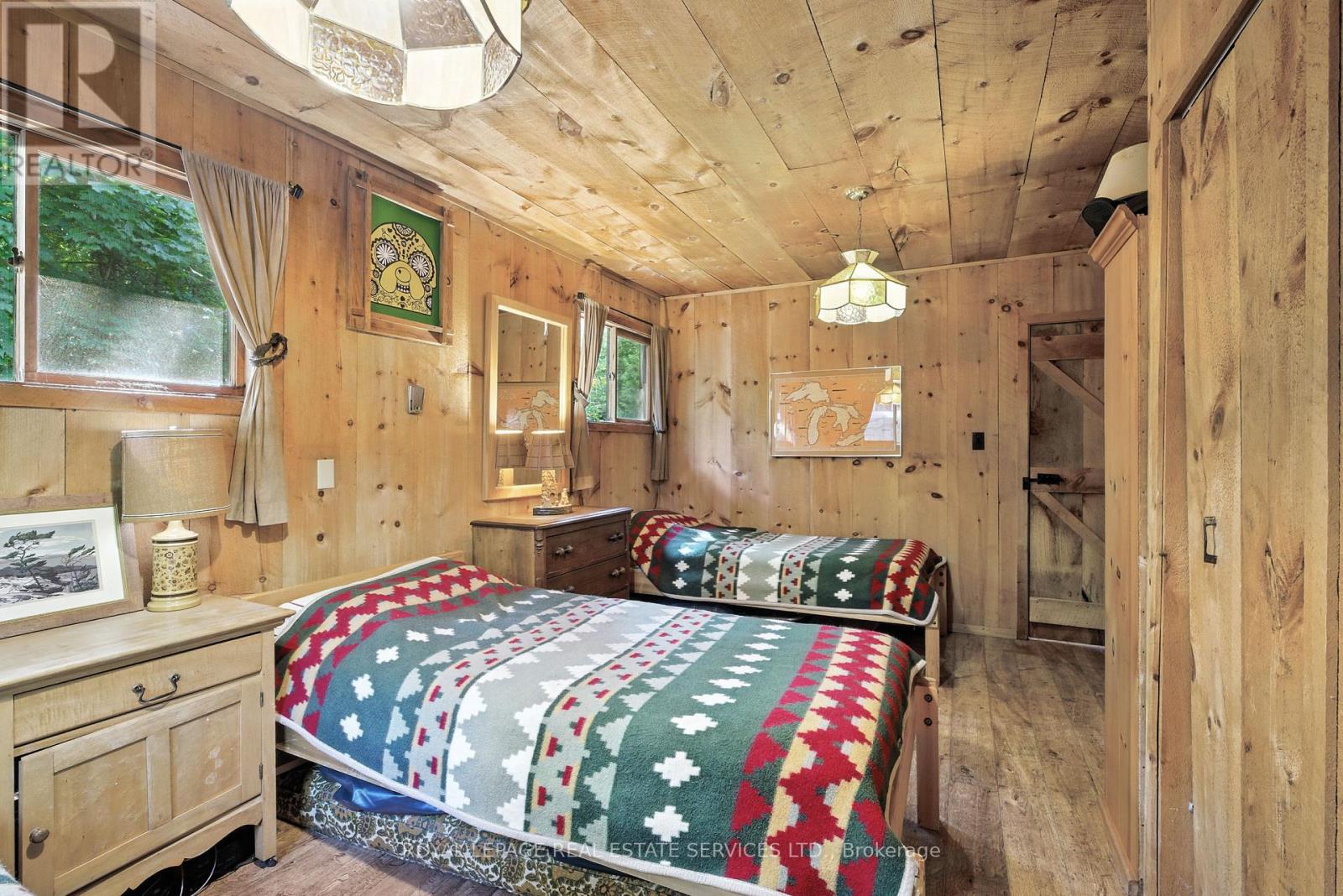 2278 SHORE ROAD - 11