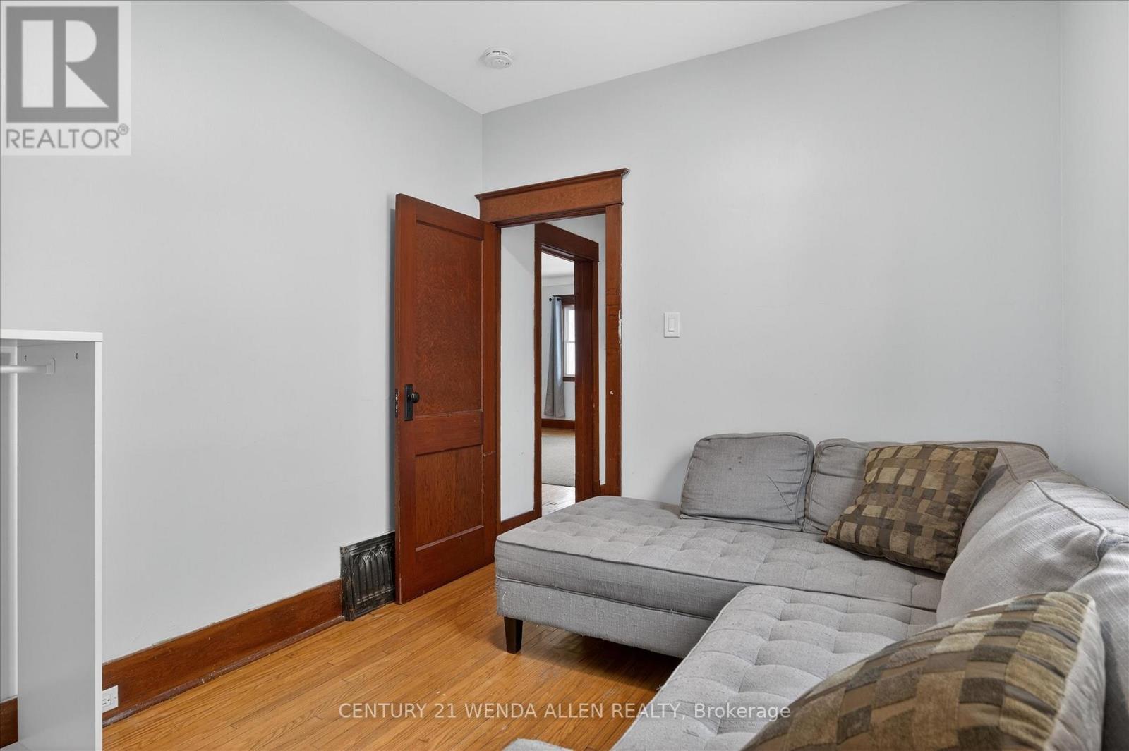 276 MCGILL STREET - 11