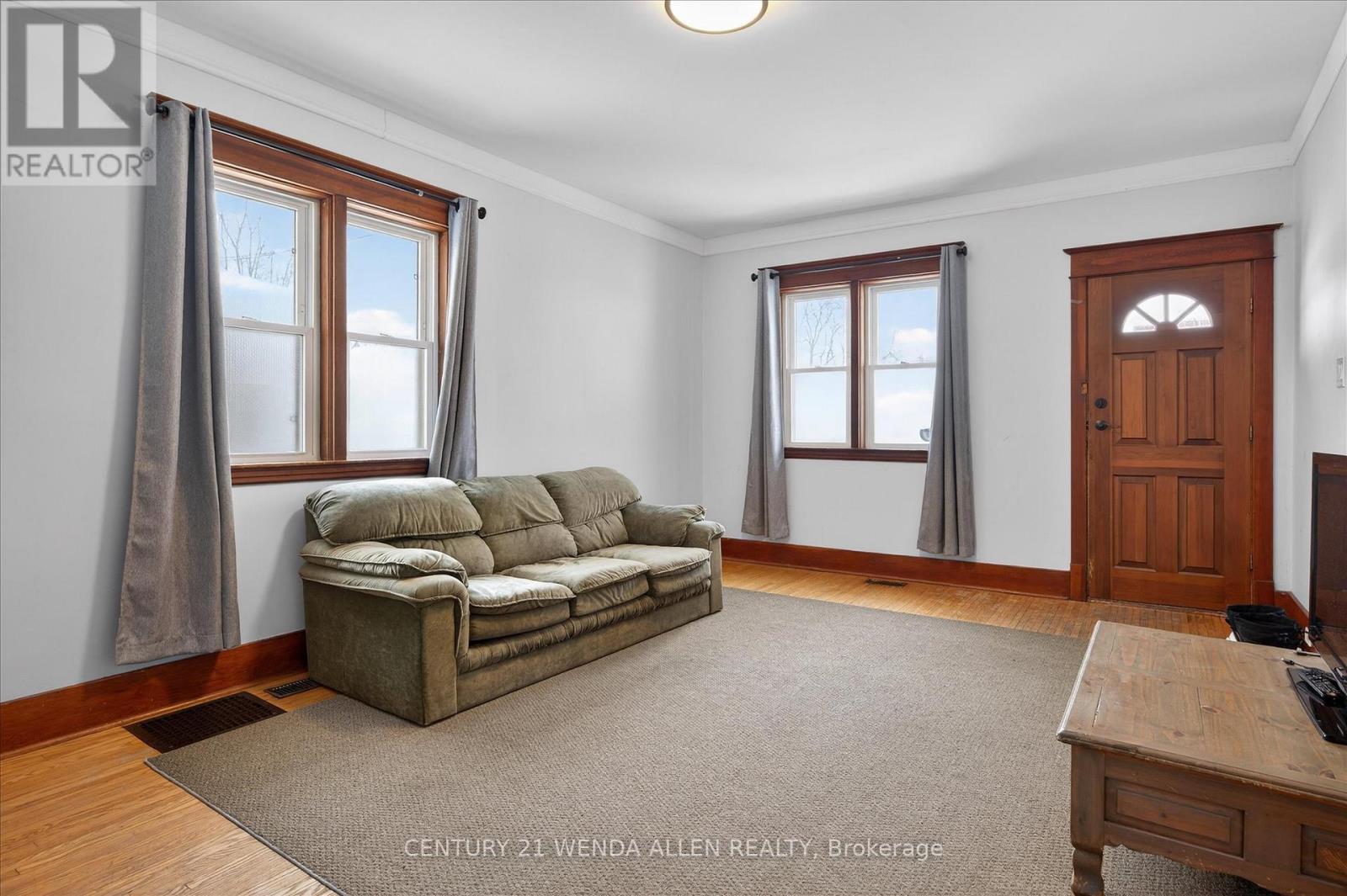 276 MCGILL STREET - 5