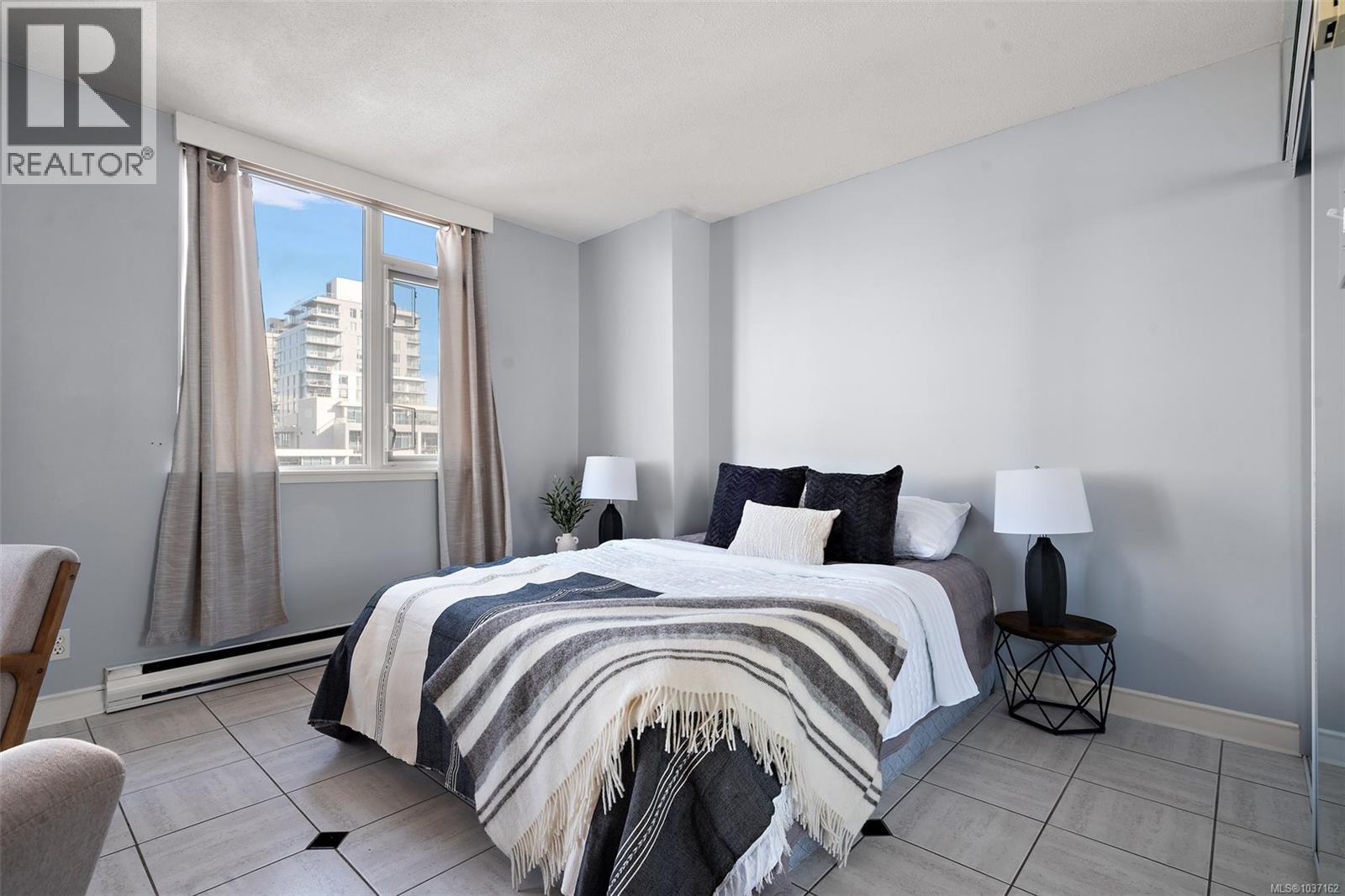 1009 835 View Street, Victoria
