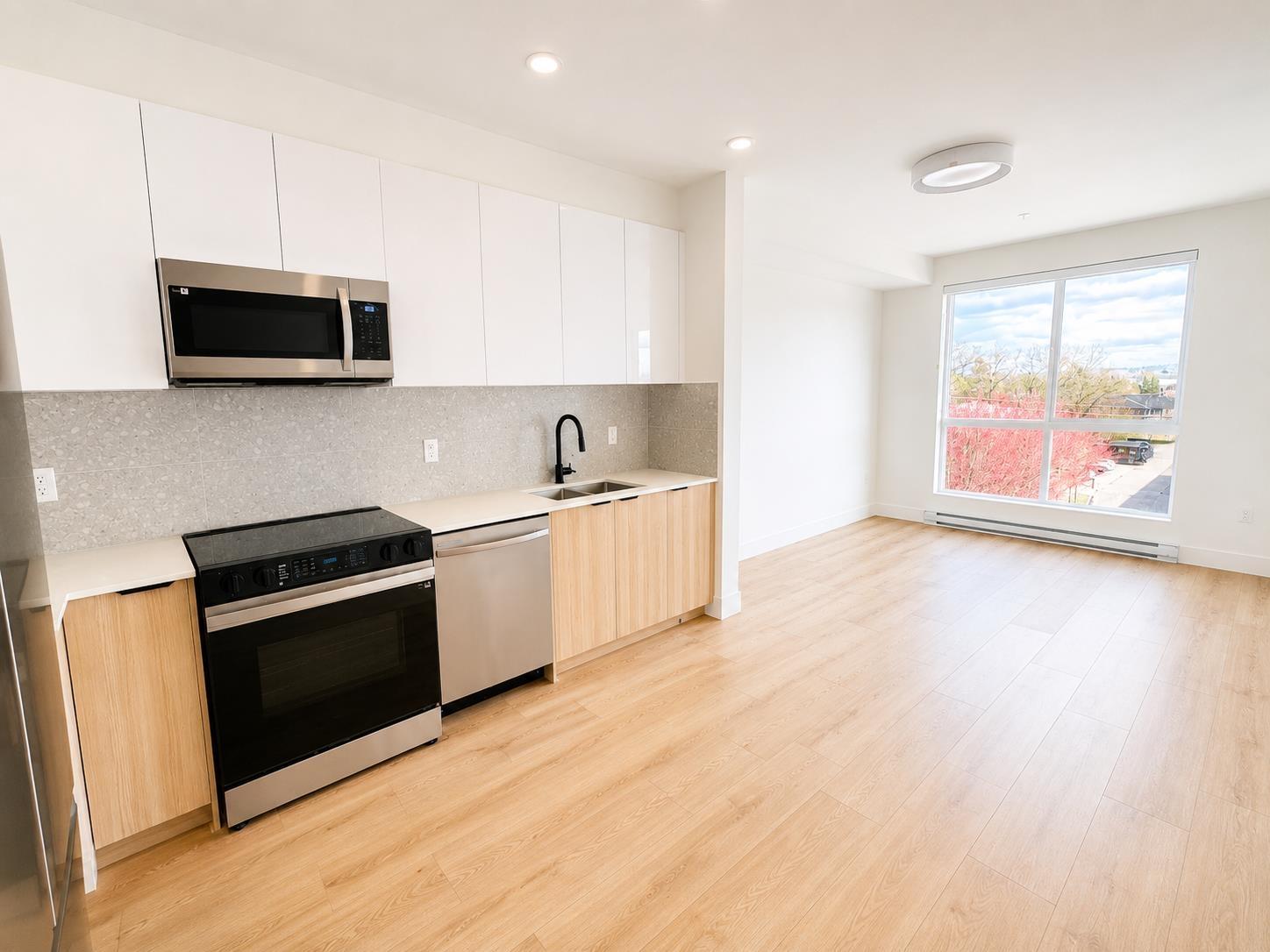 437 20769 FRASER Highway - photo 2