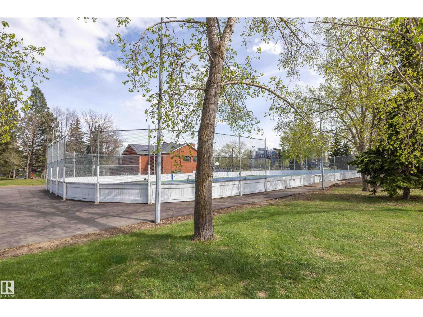 #320 8604 GATEWAY BV NW — photo 25