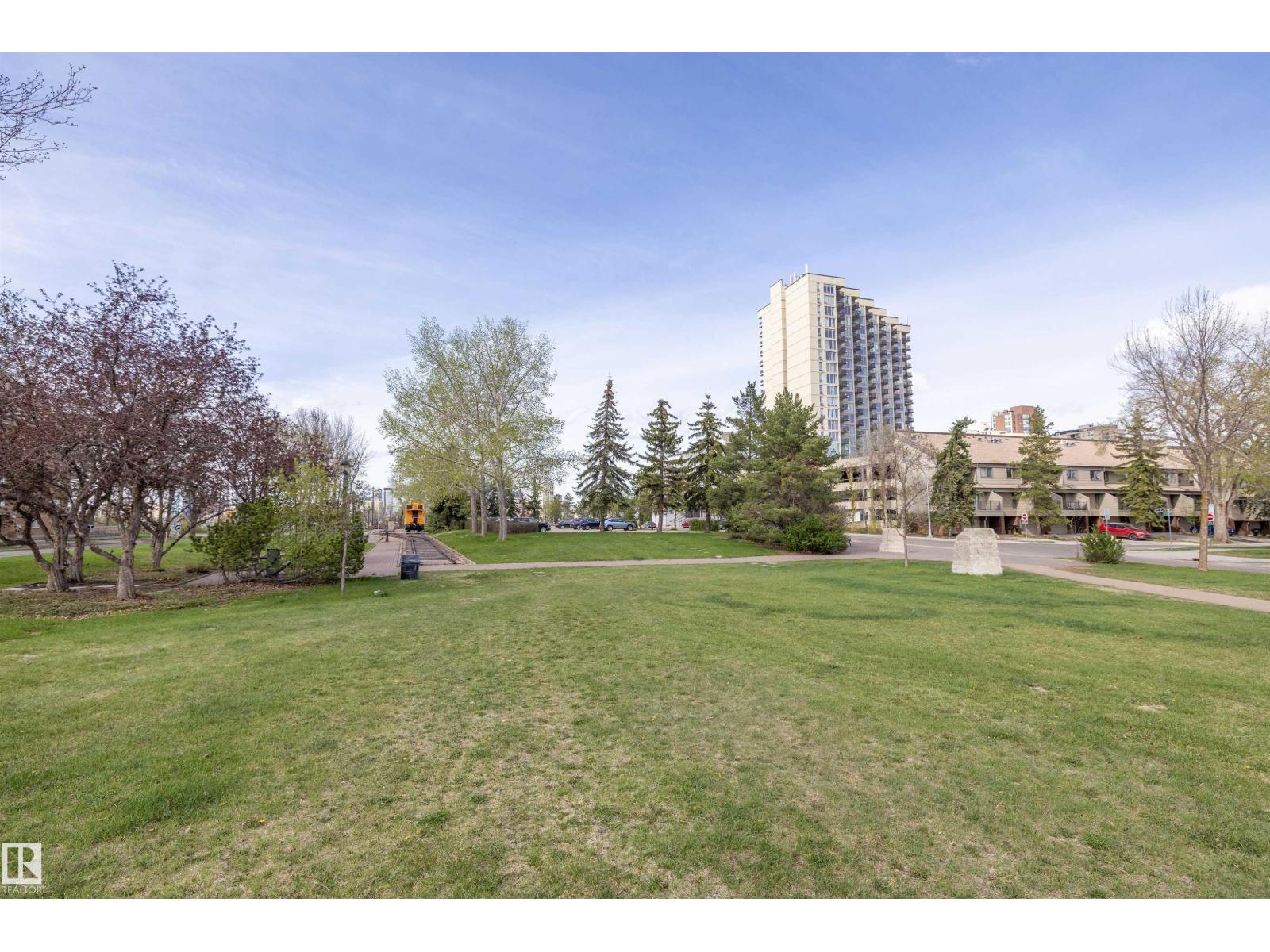 #320 8604 GATEWAY BV NW — photo 21