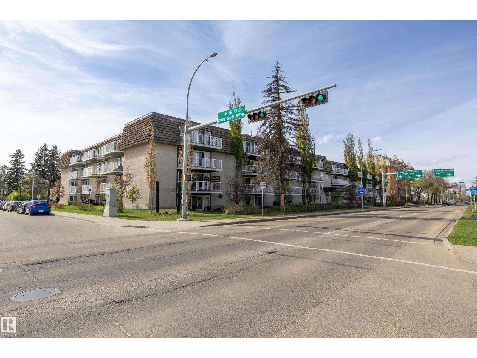 #320 8604 GATEWAY BV NW — photo 19