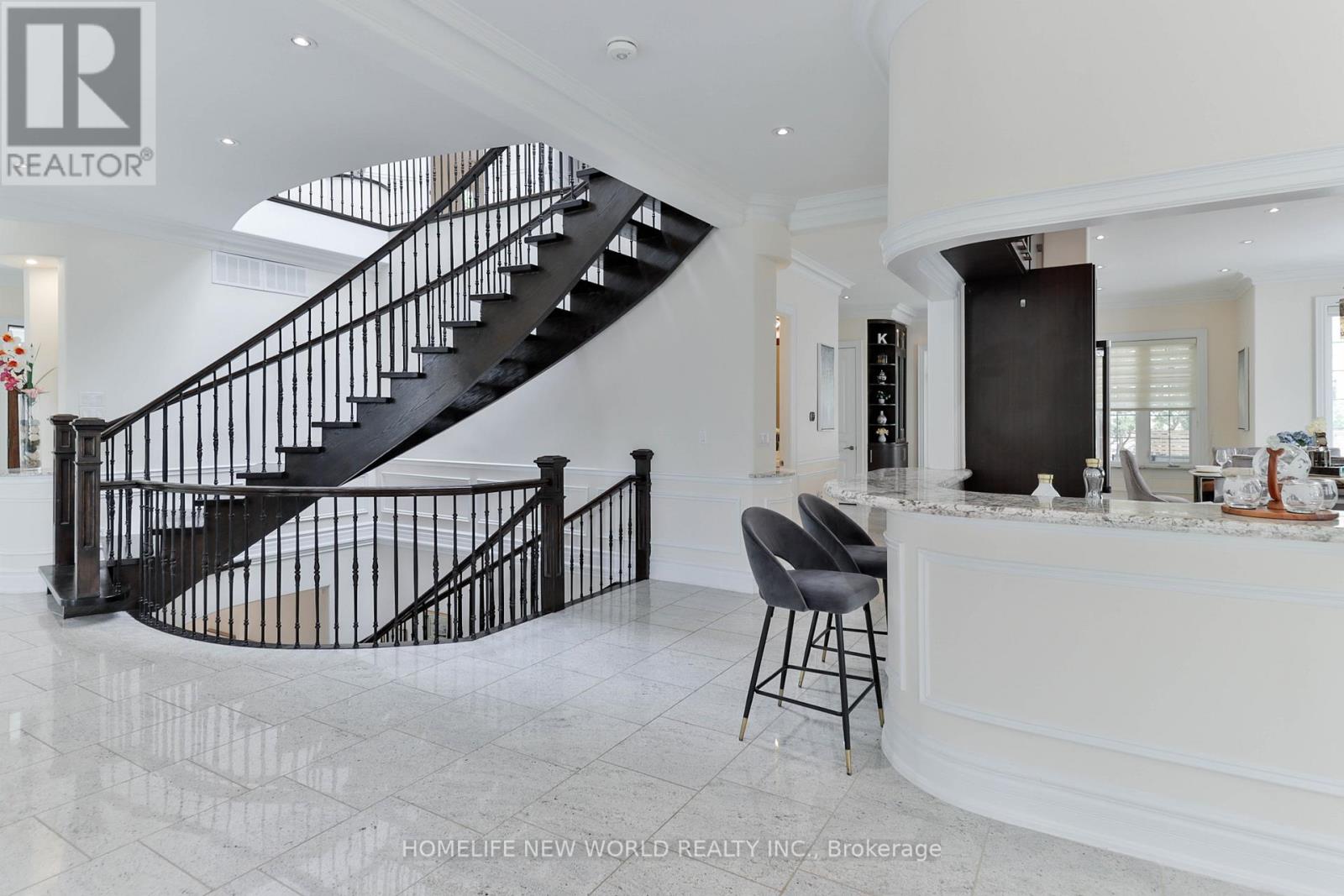 5 OAKCREST AVENUE - 16
