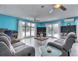 9 Ch. Patterson, Cayamant, QC J0X1Y0 Photo 17