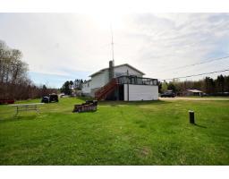 9 Ch. Patterson, Cayamant, QC J0X1Y0 Photo 24
