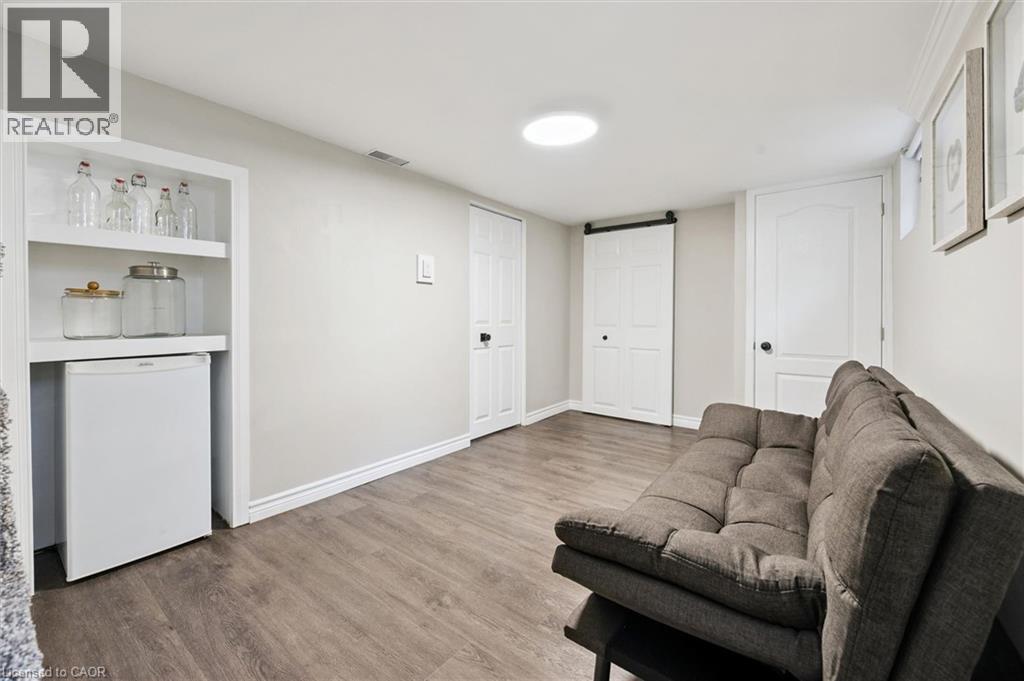 237 S BORDEN Avenue S, Kitchener, Ontario, N2G3S1 — Photo 19