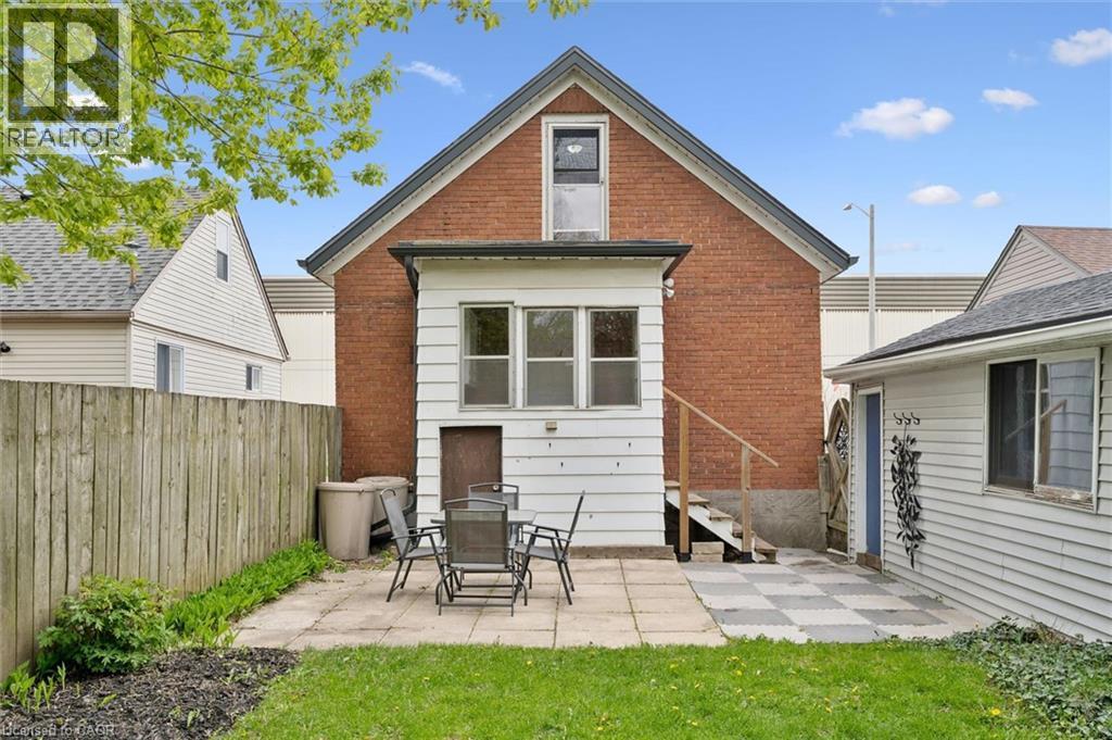 237 S BORDEN Avenue S, Kitchener, Ontario, N2G3S1 — Photo 23