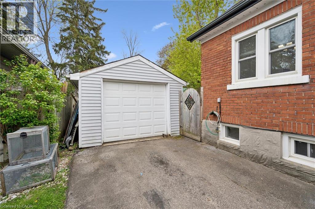 237 S BORDEN Avenue S - 40