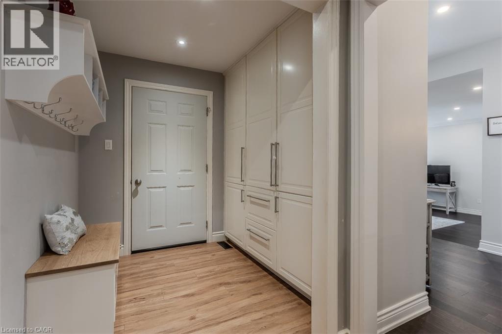 2360 CAVENDISH Drive - 11