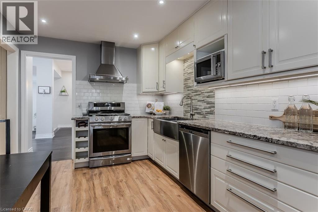 2360 CAVENDISH Drive - 10