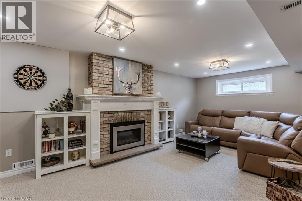 2360 CAVENDISH Drive - 31
