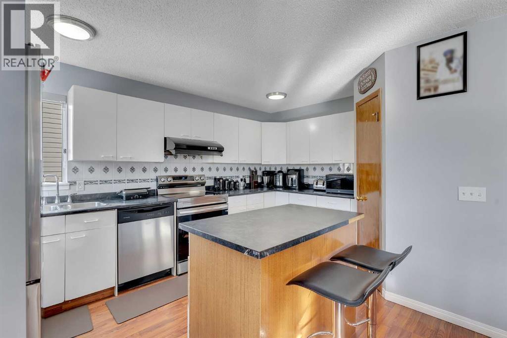 3790 Catalina Boulevard NE - 9