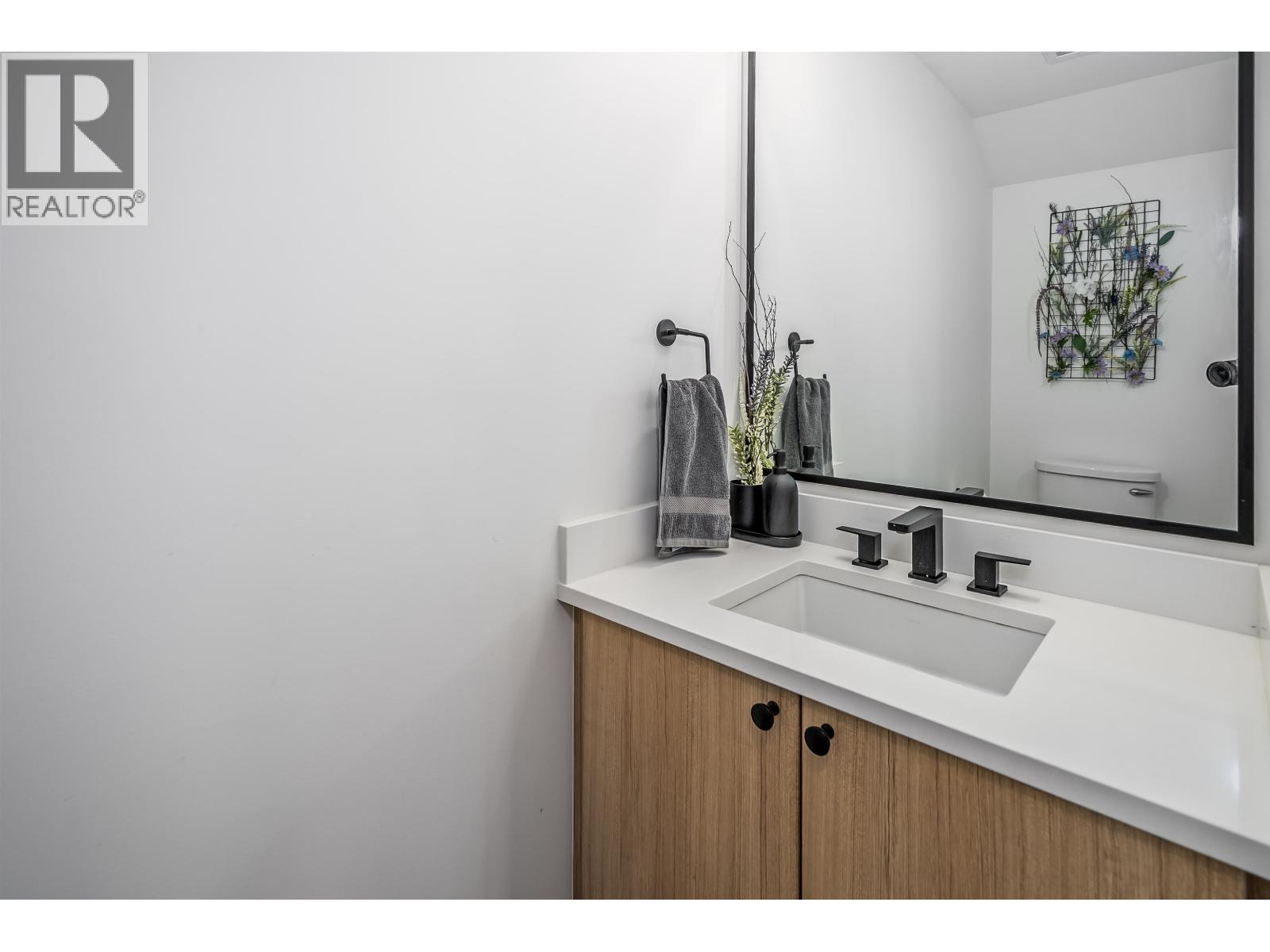 109 12040 PLAZA STREET, Maple Ridge