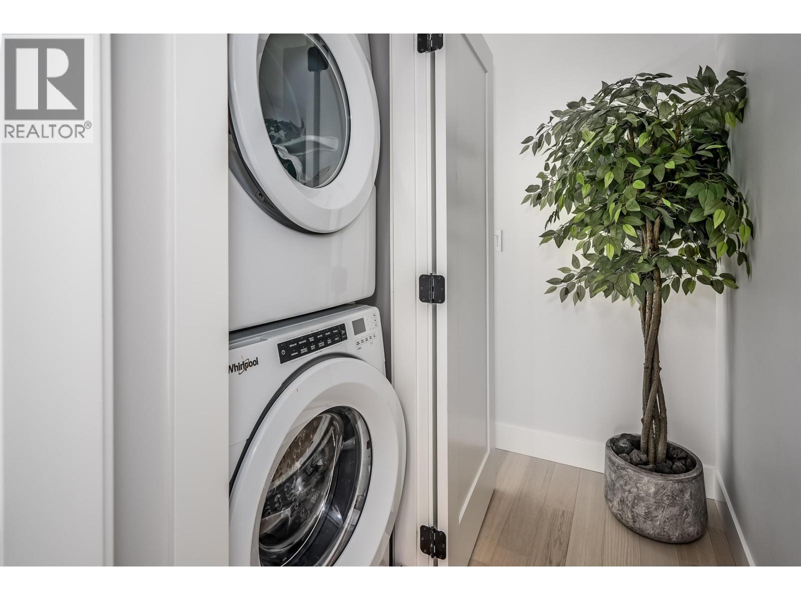 109 12040 PLAZA STREET, Maple Ridge