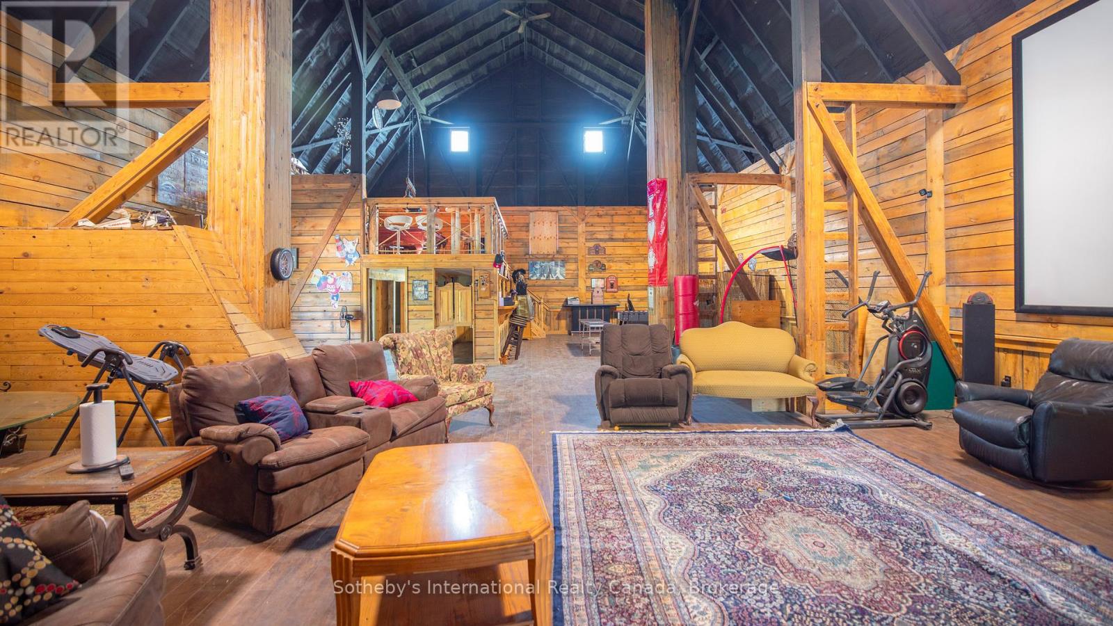 2533 RIDGE ROAD W - 46