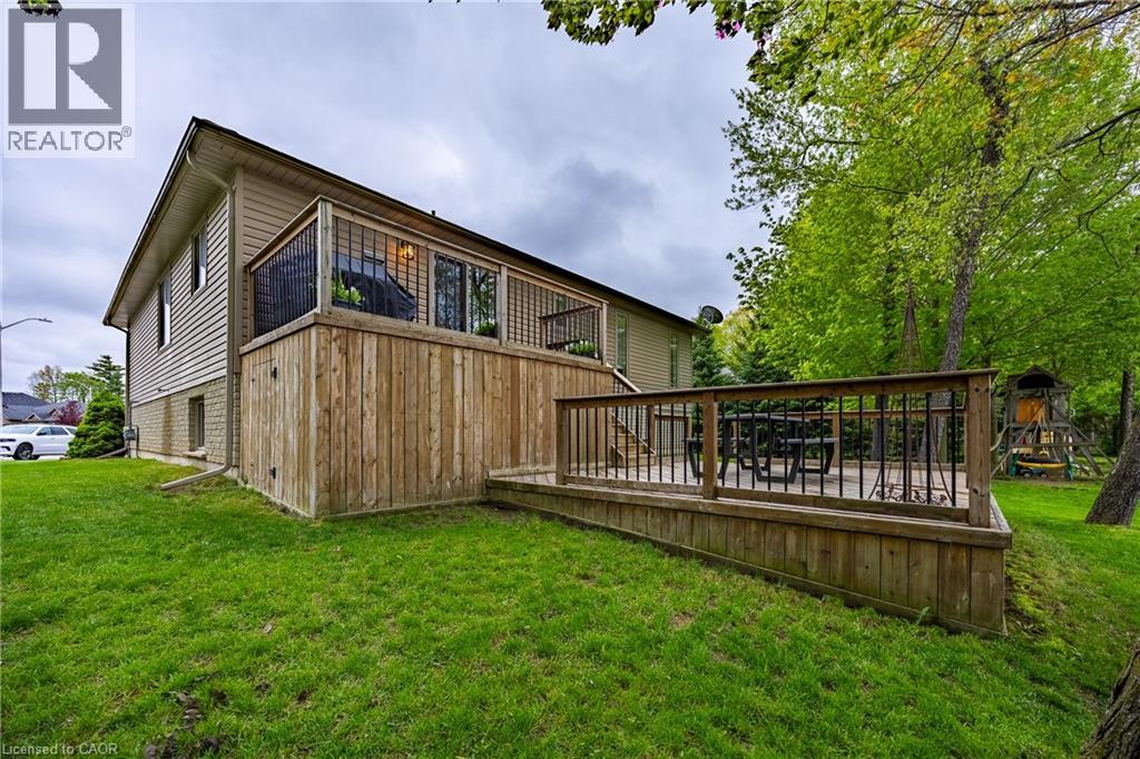 64 WINTERGREEN Crescent - 3