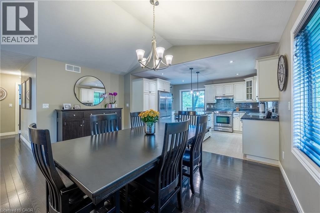 64 WINTERGREEN Crescent - 12