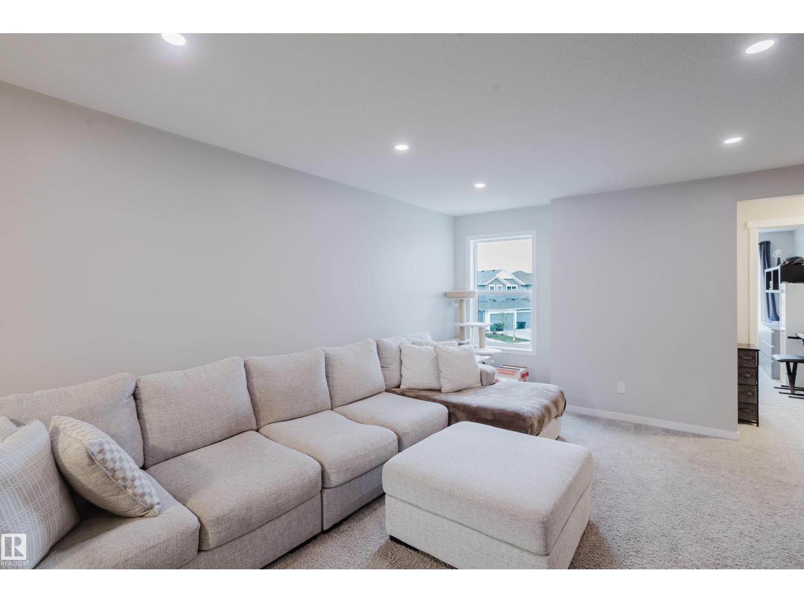 15151 26 ST NW, Edmonton