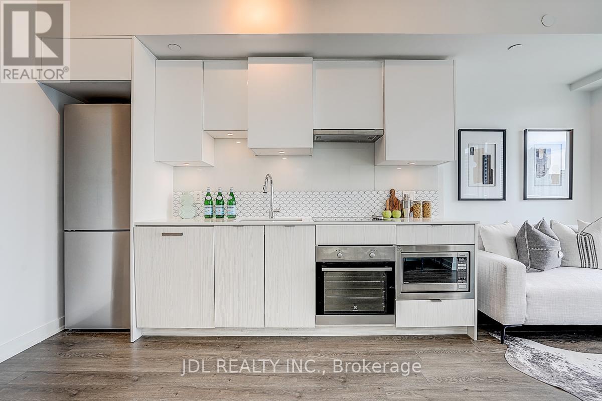 #3009 195 REDPATH AVENUE - 14