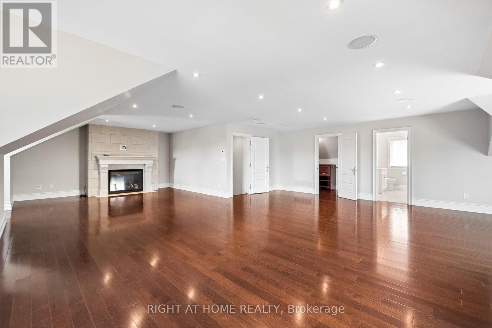 18 BICE COURT - 27
