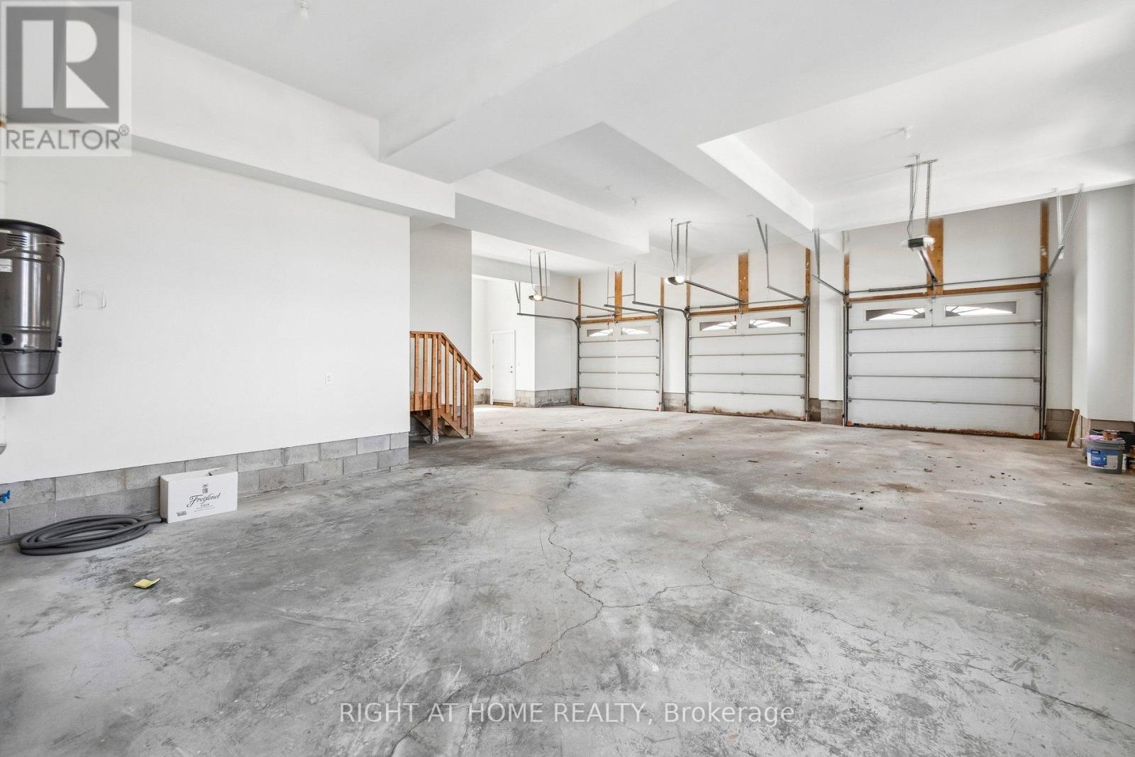 18 BICE COURT - 36