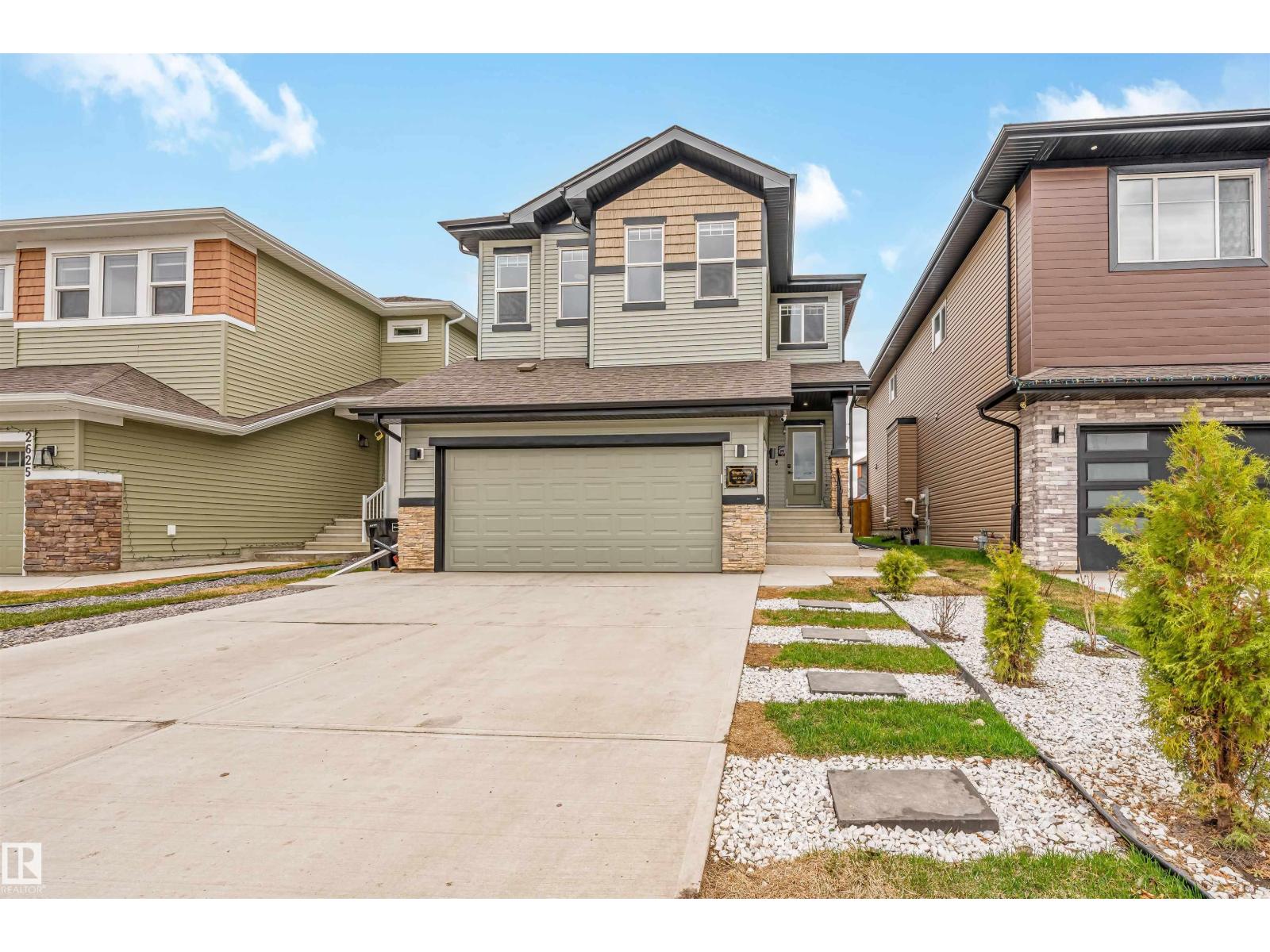2629 15A AV NW, Edmonton