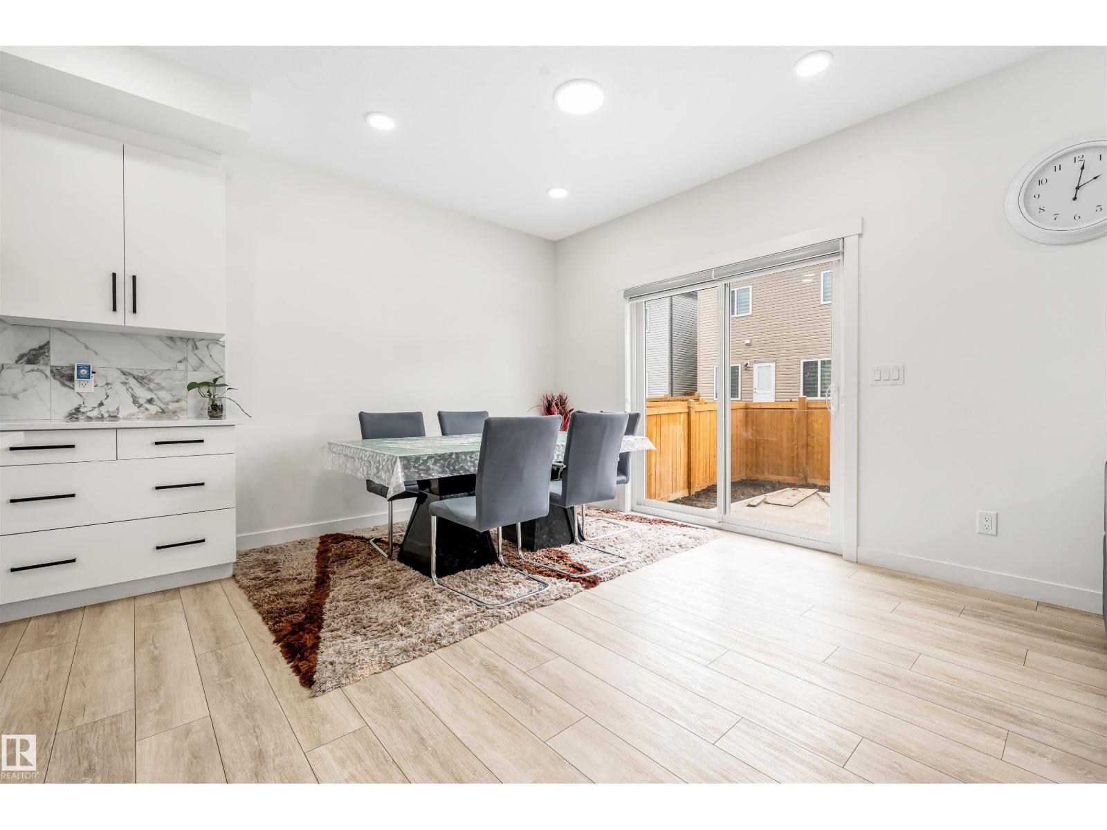 2629 15A AV NW, Edmonton