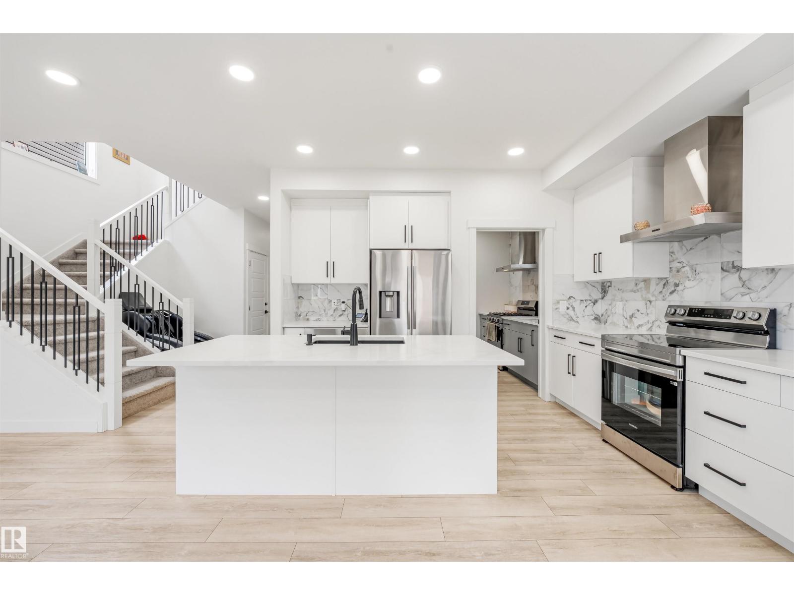 2629 15A AV NW - 21