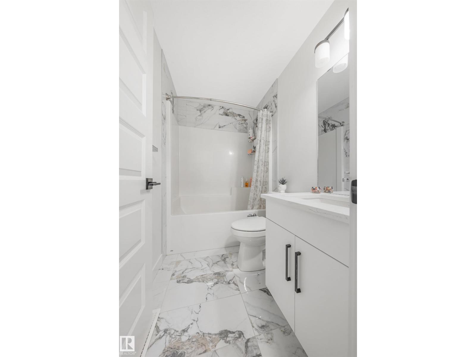 2629 15A AV NW - 37