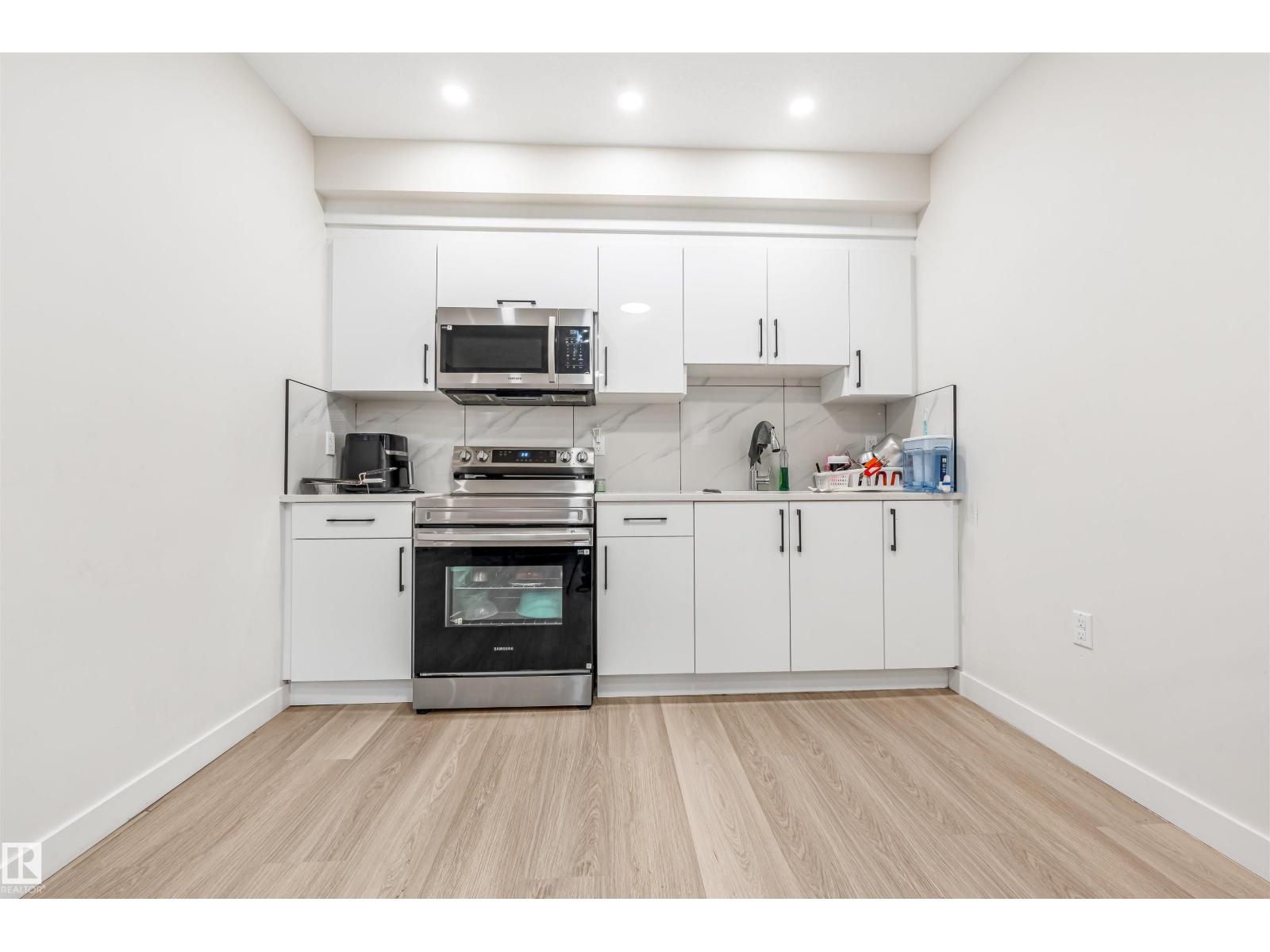 2629 15A AV NW - 43