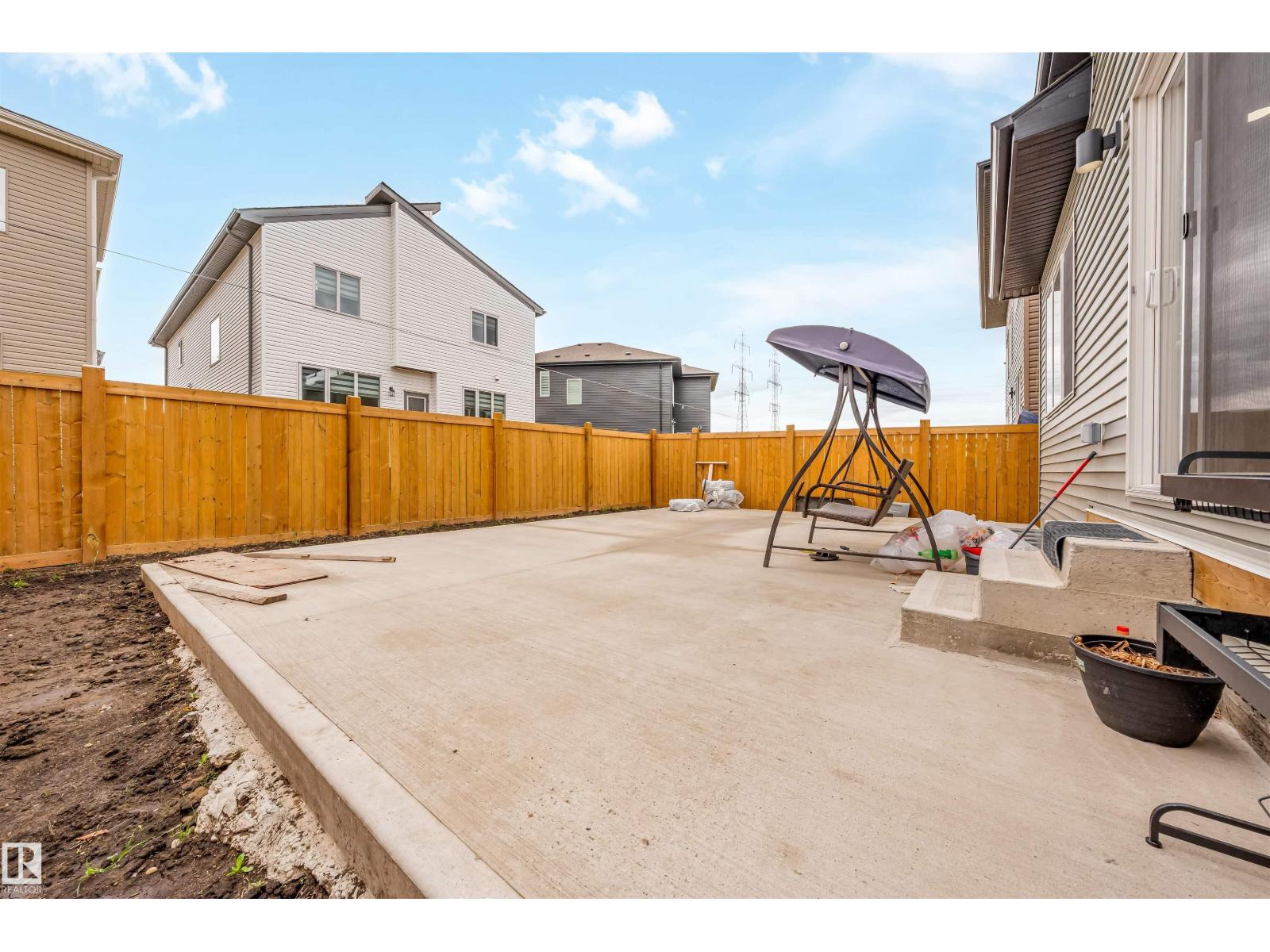 2629 15A AV NW, Edmonton