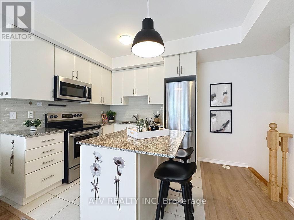 #35 26 FIELDWAY ROAD - 12