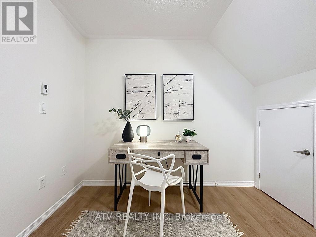 #35 26 FIELDWAY ROAD - 16