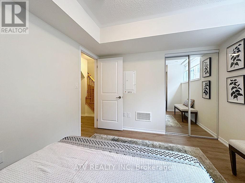 #35 26 FIELDWAY ROAD - 23