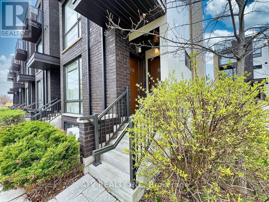 #35 26 FIELDWAY ROAD - 30
