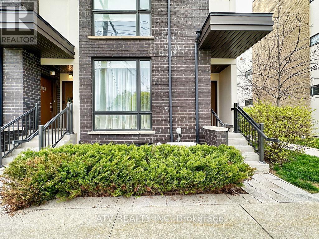 #35 26 FIELDWAY ROAD - 31