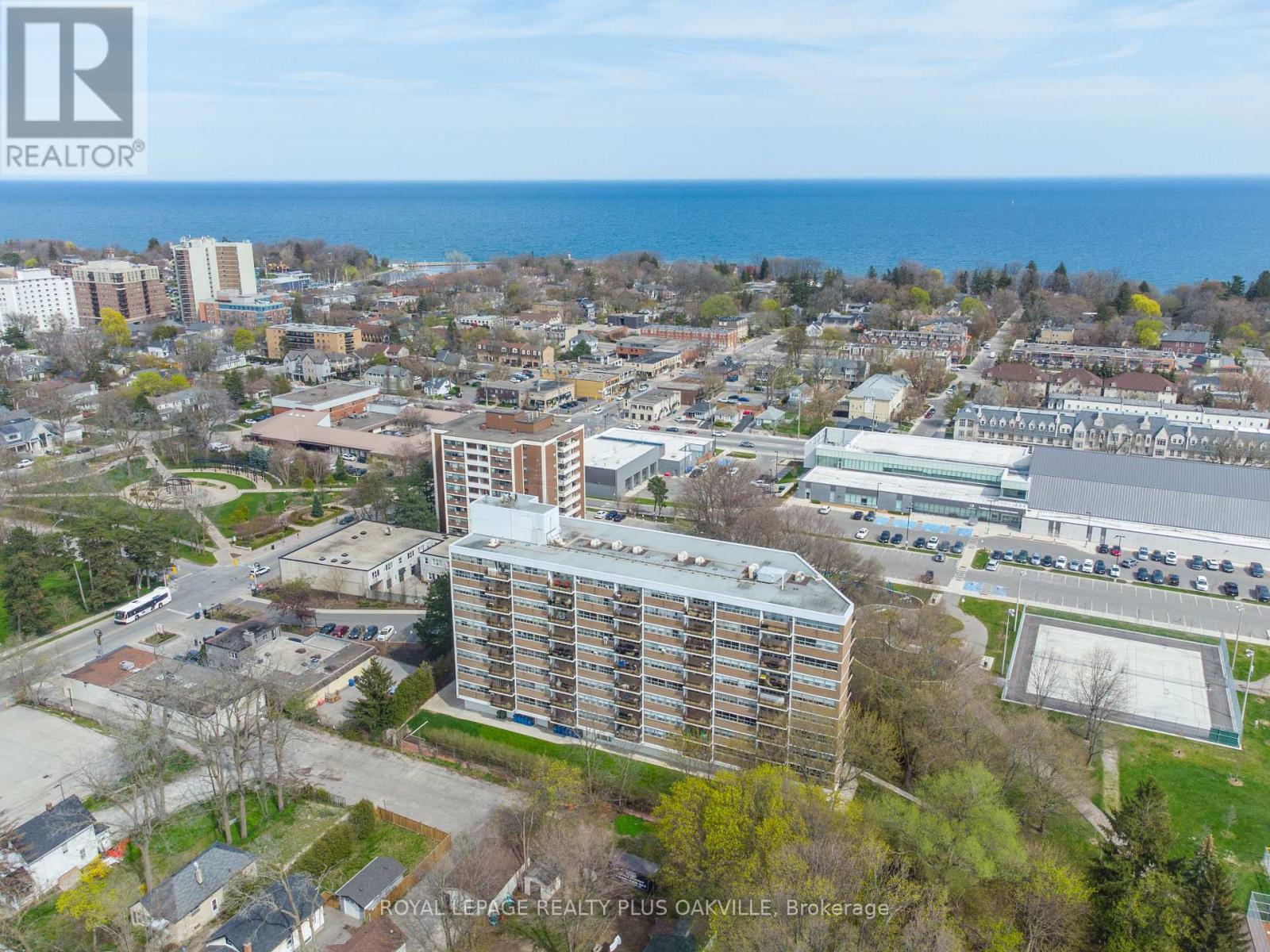 #909 212 KERR STREET - Image 2