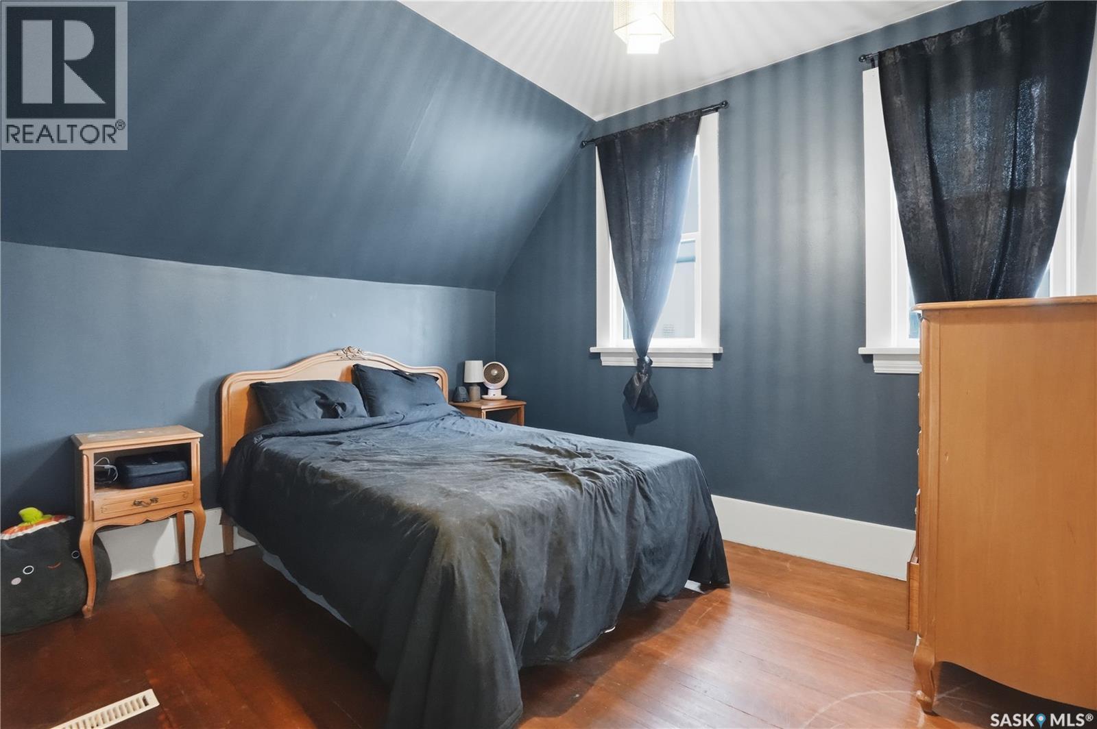 3411 McCallum AVENUE - 27