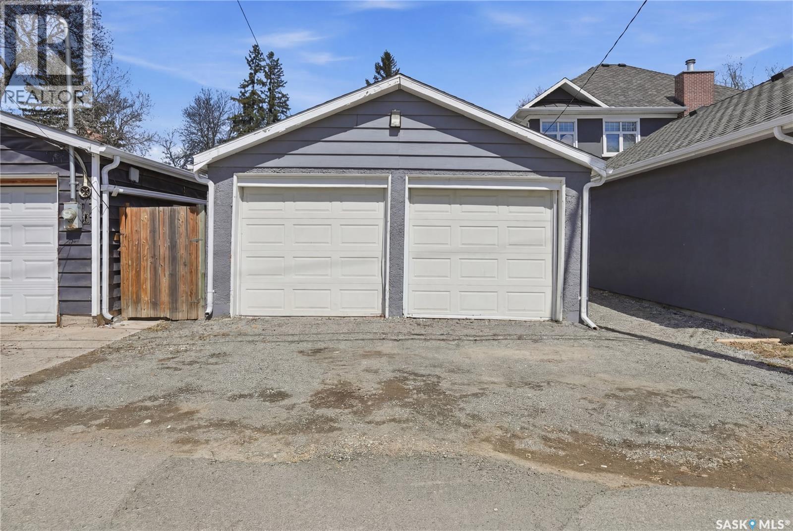 3411 McCallum AVENUE - 9