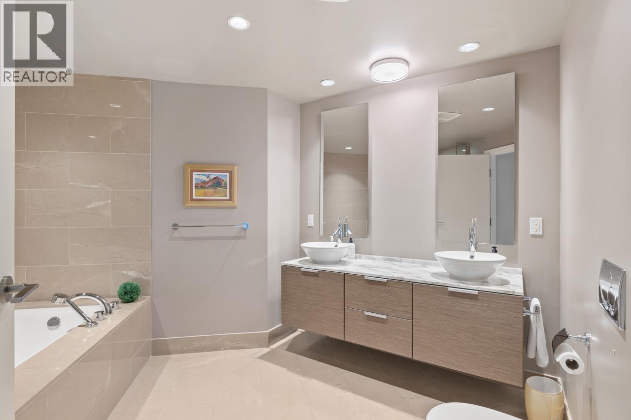 2601 1111 ALBERNI STREET, Vancouver