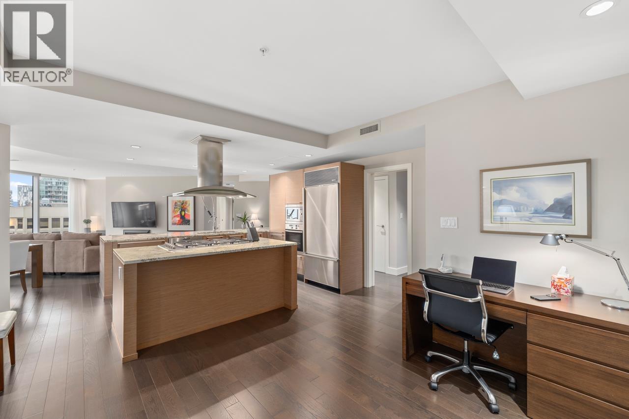 2601 1111 ALBERNI STREET, Vancouver