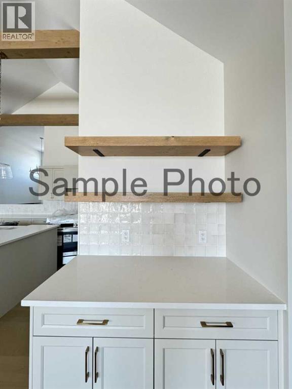 10652 147 Avenue - 8