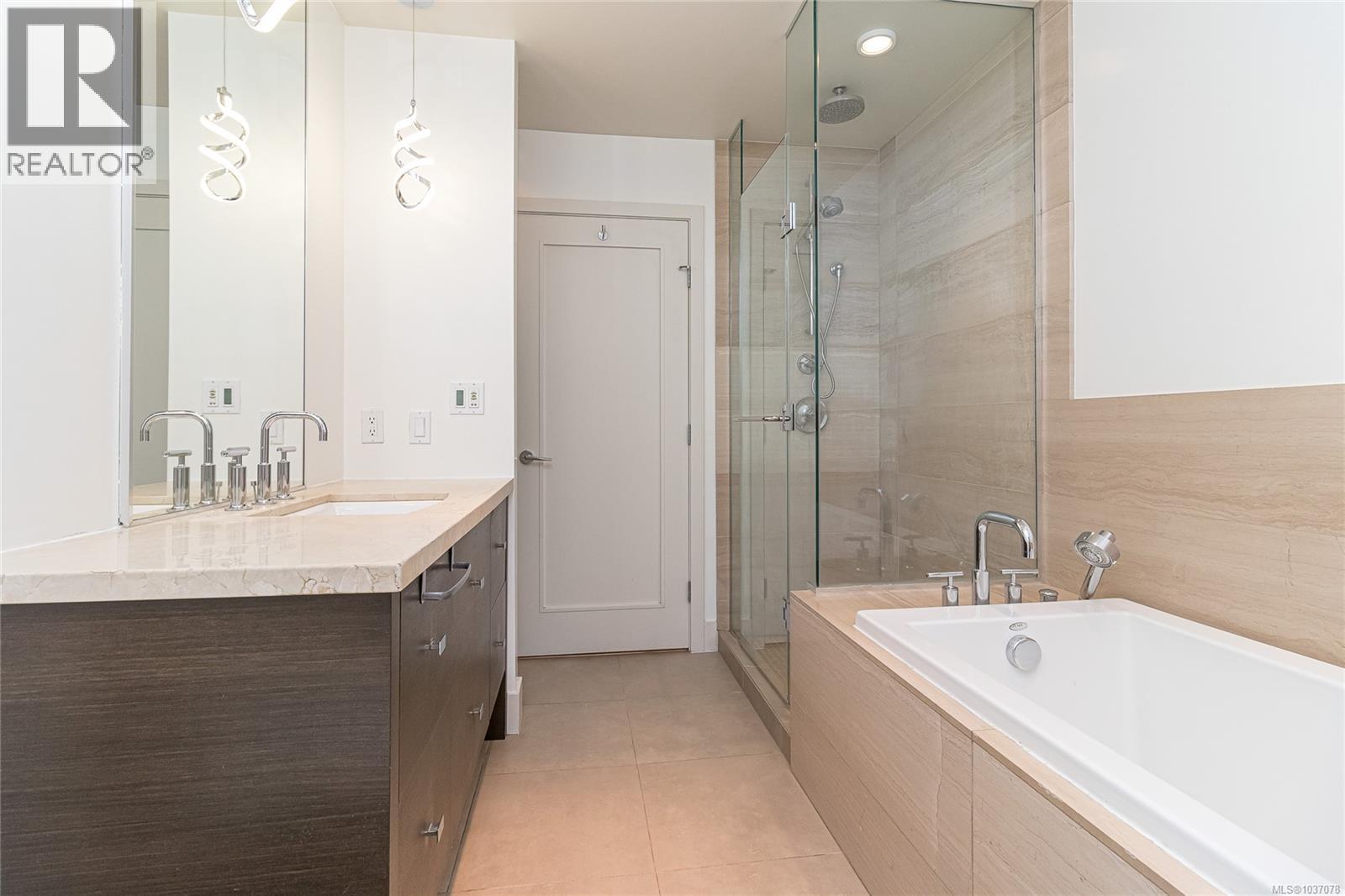 #203 3230 Selleck Way - 24